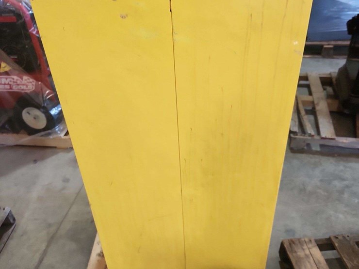 medium-haz-mat-cabinet-image-3