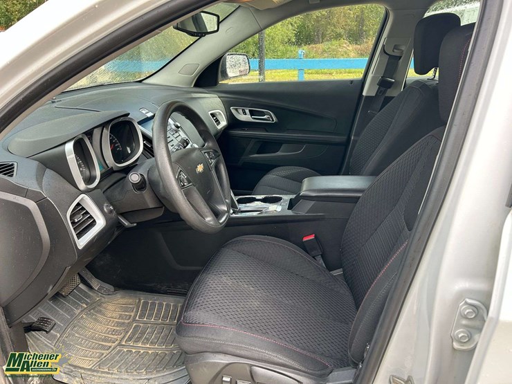 2015-chevrolet-equinox-image-9