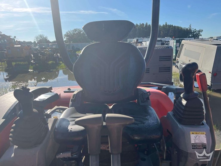 2019-kubota-kx71-3-image-24