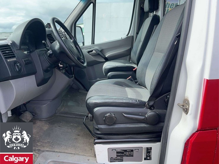 2007-dodge-sprinter-3500-image-13