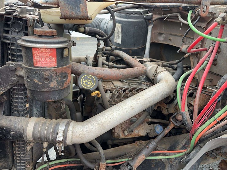 1995-ford-f800-image-23