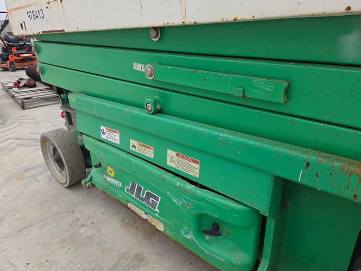 2017-jlg-2032es-image-12
