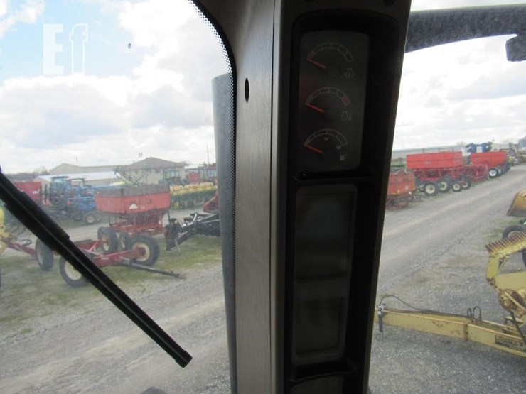 2008-case-ih-magnum-245-image-39