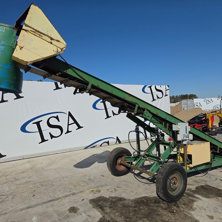 #5660 • 22' Elevated Electric Conveyor