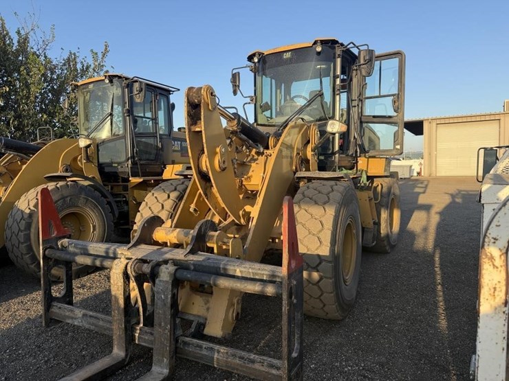 2018-caterpillar-930m-image-1