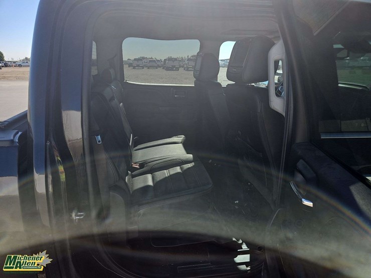gmc-sierra-2500hd-image-16