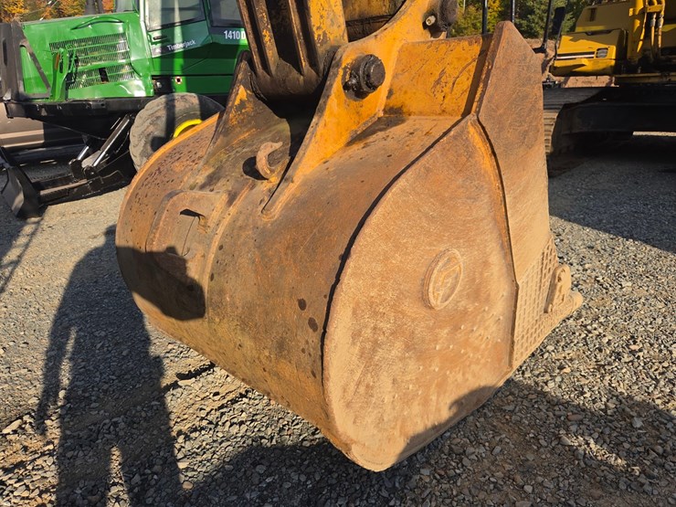 caterpillar-330b-image-13