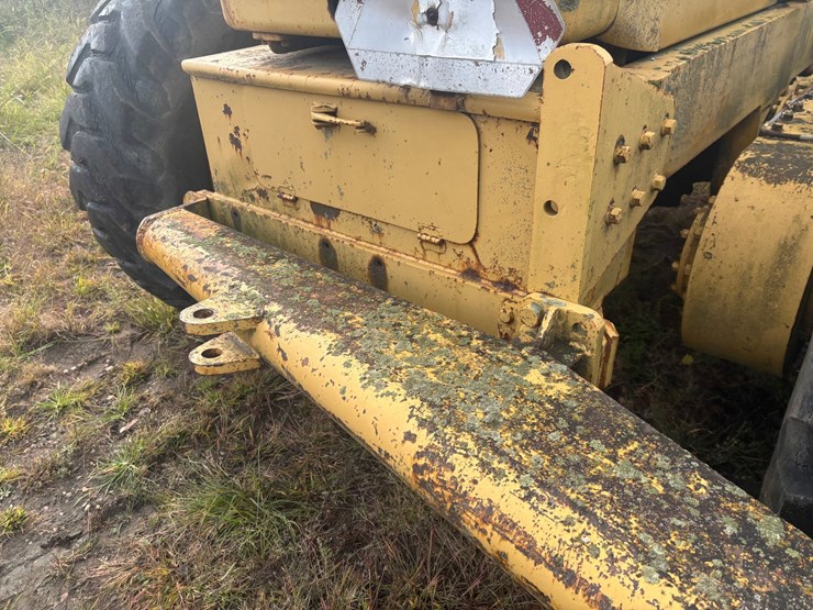 caterpillar-12-image-50