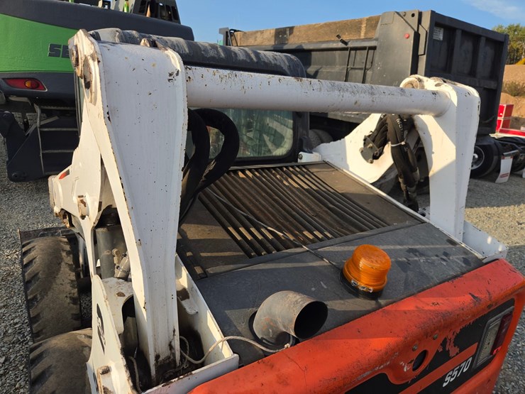 bobcat-s570-image-23