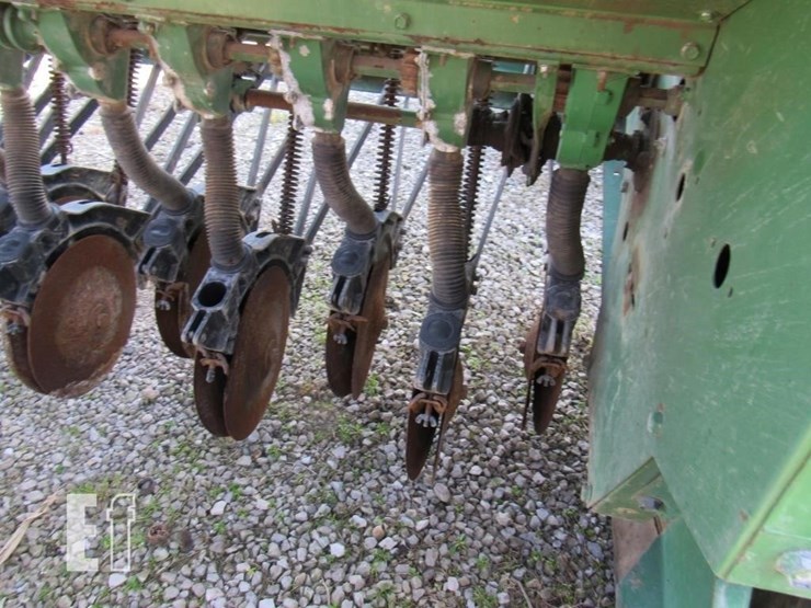 john-deere-8300-image-9