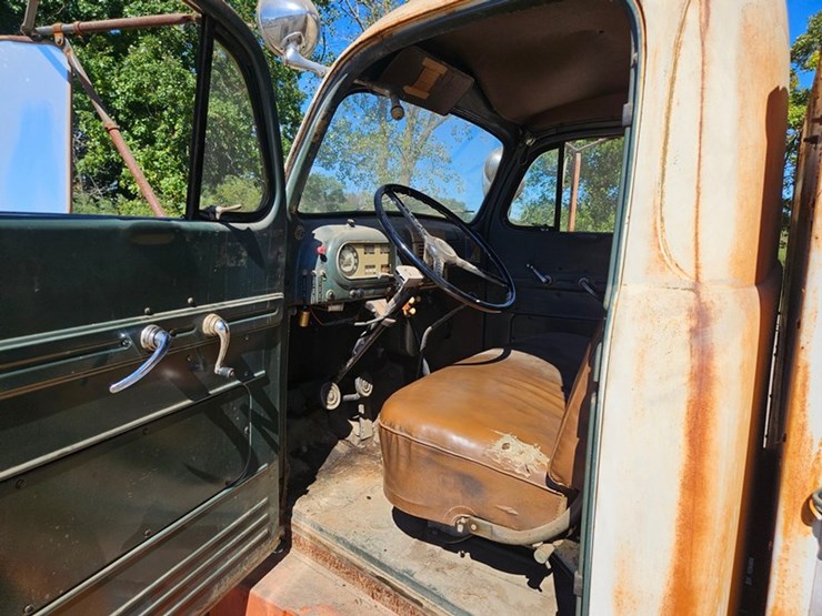 #2535-•-1949-ford-f-7-fire-truck-image-51