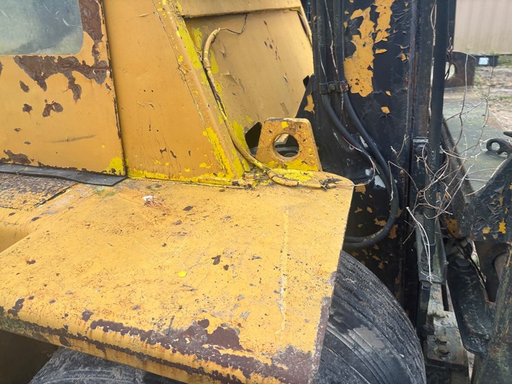 caterpillar-v180-image-39