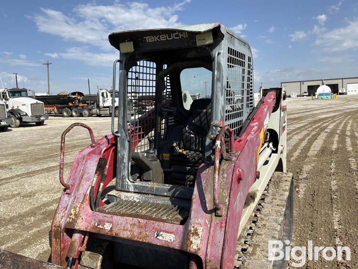 2014-takeuchi-tl10-image-12