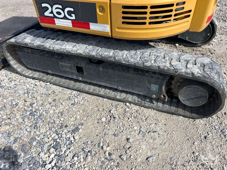 2017-deere-26g-image-29