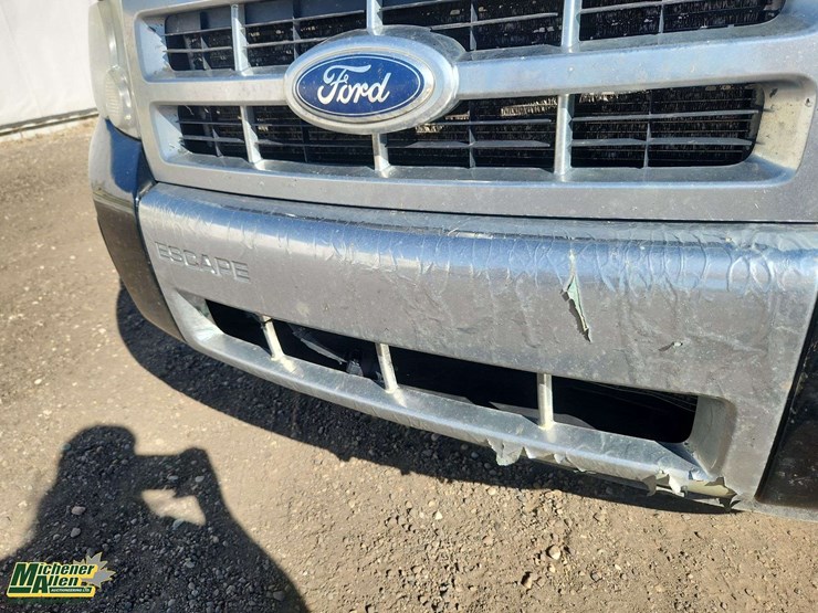 2012-ford-escape-image-30