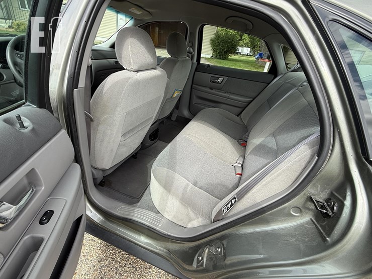 2002-ford-image-16