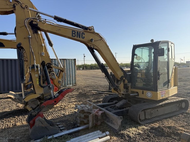 2020-caterpillar-306-image-1