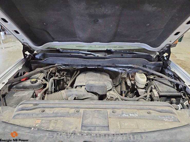 2015-chevrolet-silverado-2500hd-image-22