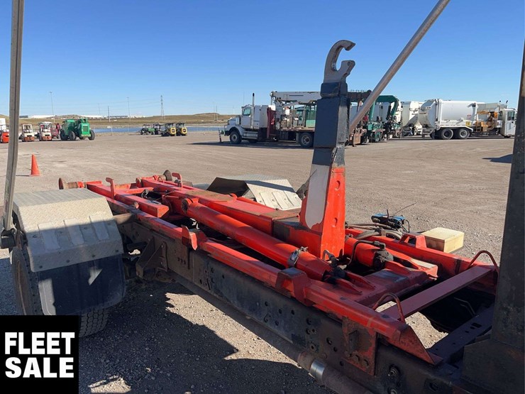 2016-ford-f550-image-24