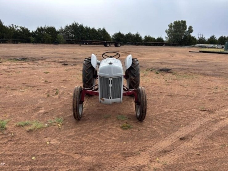 ford-8n-image-4