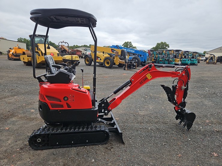 sdlanch-me20-mini-excavator-image-6