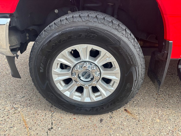 2022-ford-f250-image-81