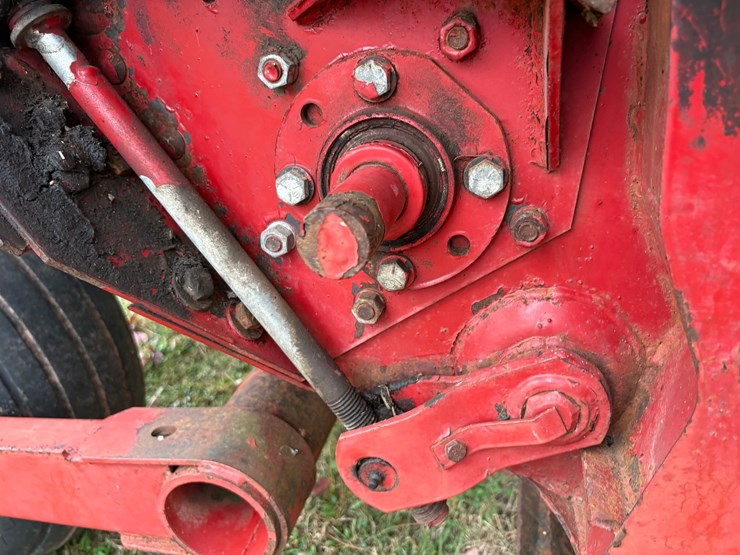 new-holland-488-image-36