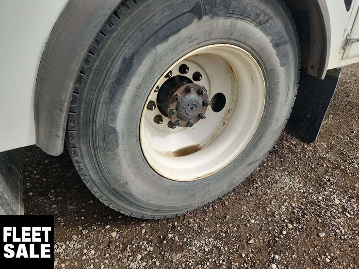 2013-international-durastar-4400-image-10