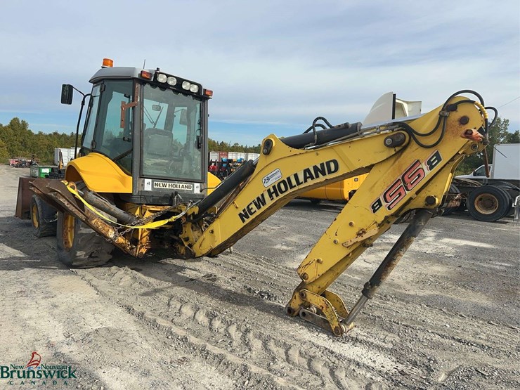 new-holland-b95b-image-6