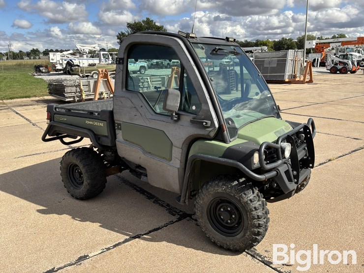 2016-john-deere-gator-image-3