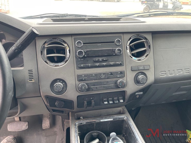2012-ford-f350-xlt-image-30