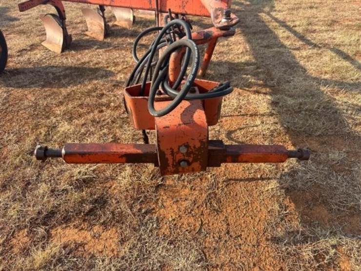 alllis-chalmers-400-7-bottom-plow-image-6