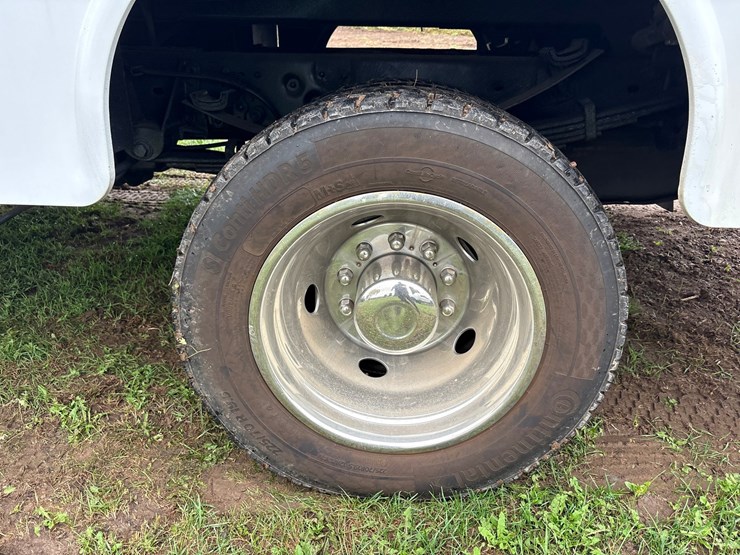 2015-ford-f550-image-86
