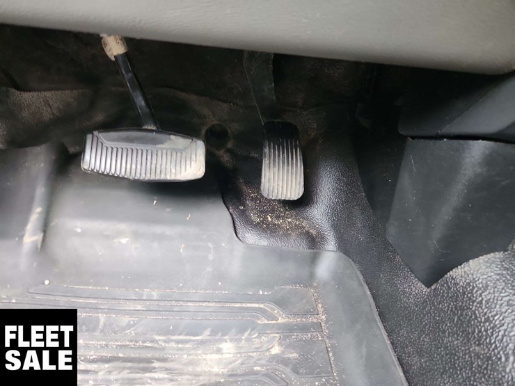2021-ford-f250-image-24