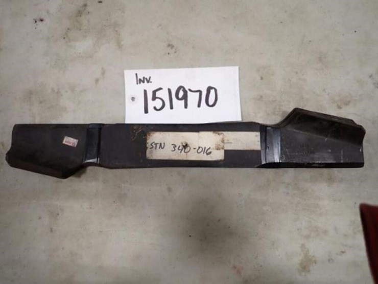qty-of-(3)-18"-lawn-mower-blades-image-1