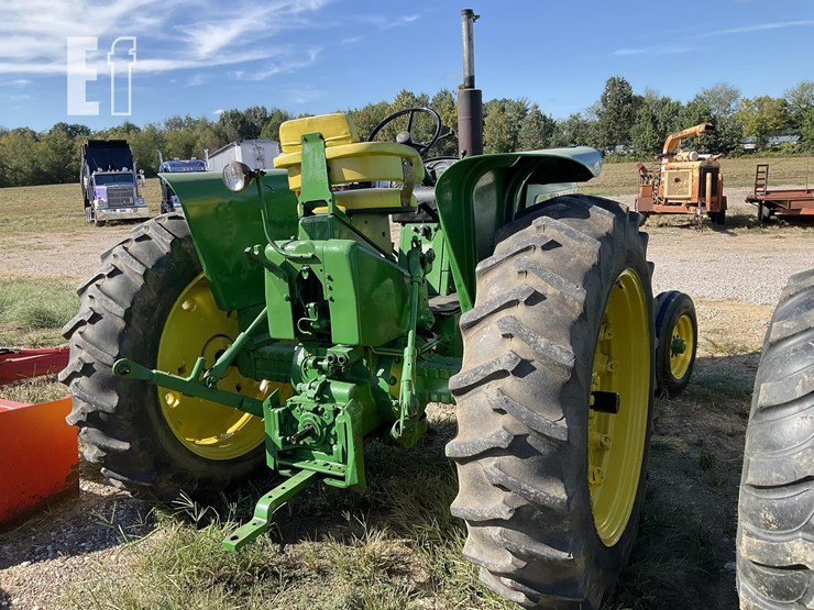 john-deere-3020-image-4