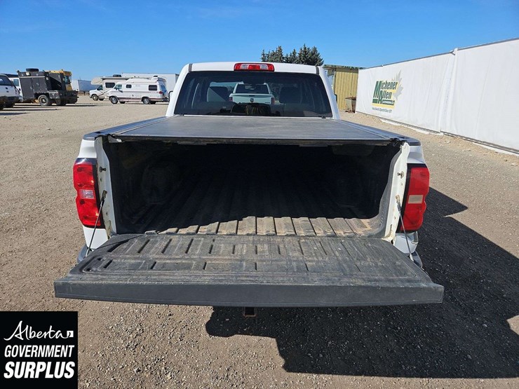 2015-chevrolet-silverado-1500-image-15