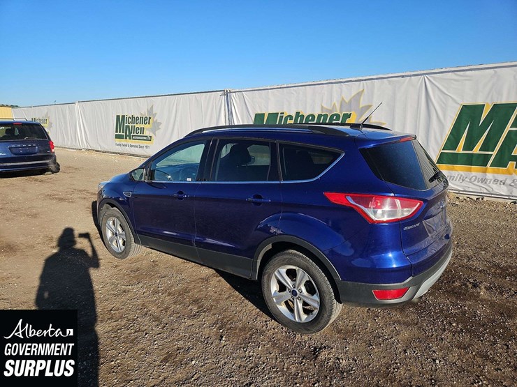 2016-ford-escape-se-image-3
