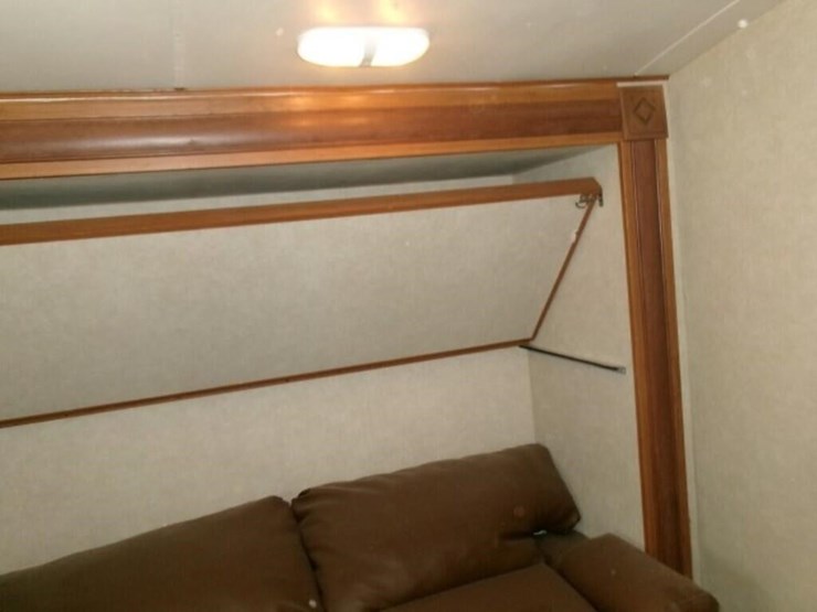 2013-sunset-trail-camper-image-19