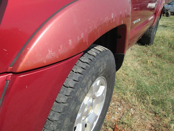2005-toyota-tacoma-image-18