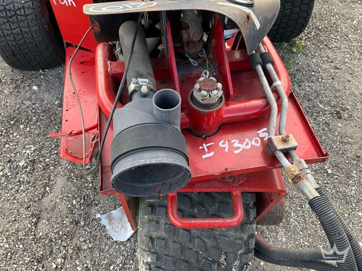 toro-bunker-rake-image-7