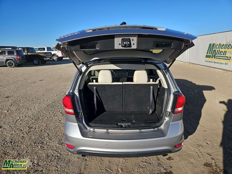2015-dodge-journey-r/t-image-14