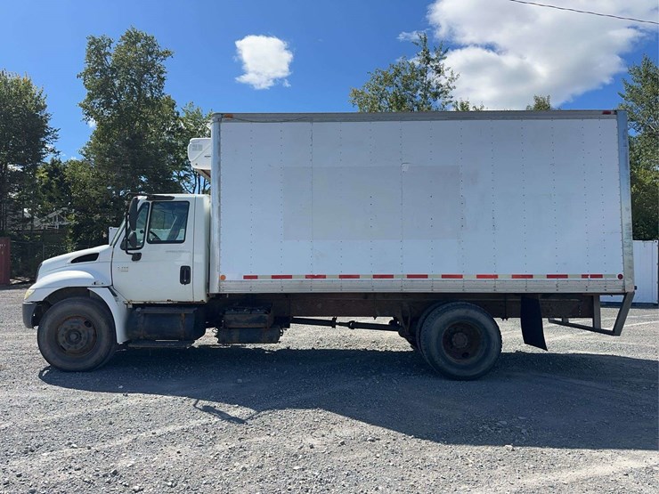 2006-international-durastar-4300-image-8