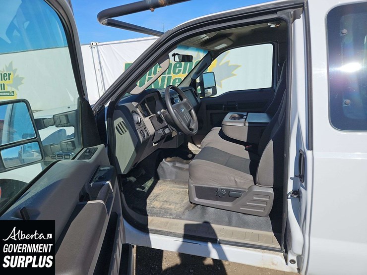 2010-ford-f250-image-13