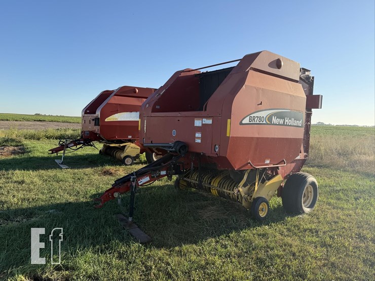 new-holland-br7090-image-2