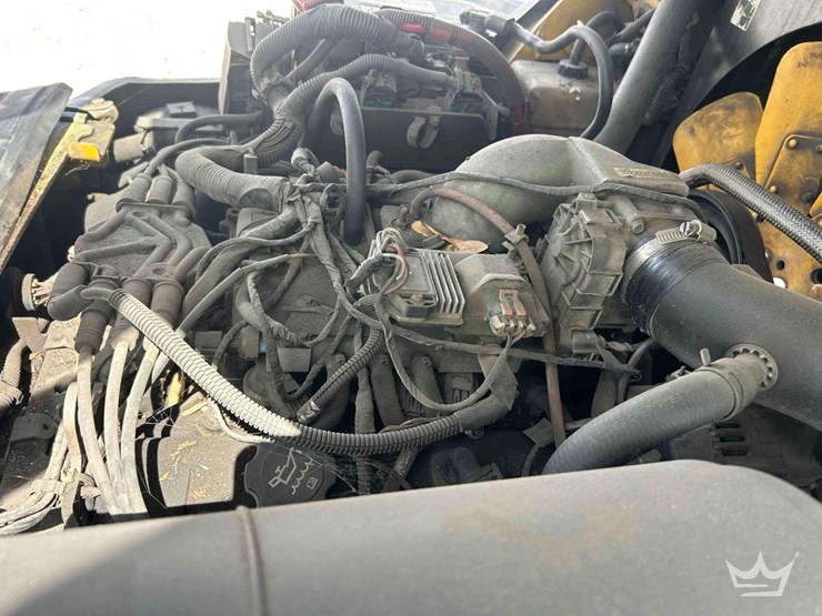 yale-glc080-7,500lb-propane-forklift-image-10
