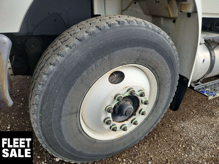 2013-international-durastar-4400-image-9