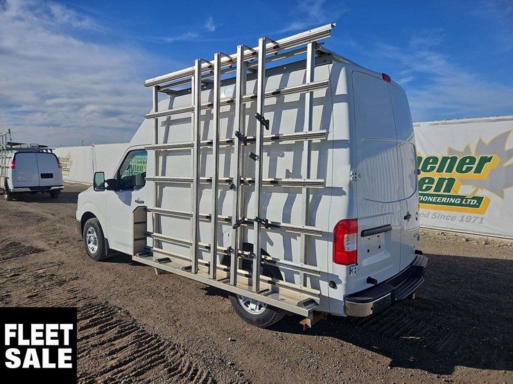 2019-nissan-nv3500hd-image-3