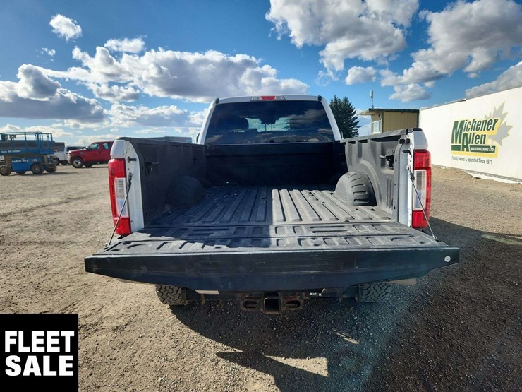 2019-ford-f350-image-16
