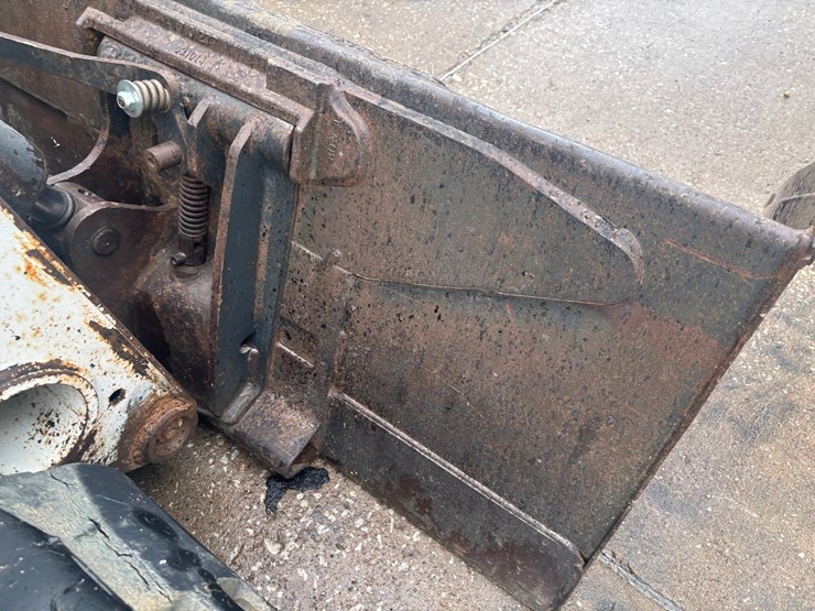 2015-bobcat-t770-image-58